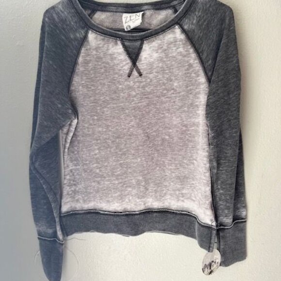 Zen By J America Womens Grey Raglan Sweatshirt undah logo on sleeve - Picture 1 of 8